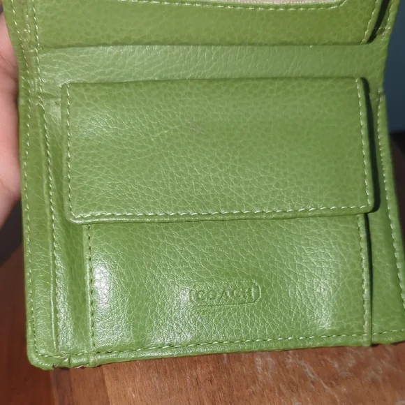 Coach Olive Green and Brown Signature Wallet - Picture 5 of 8